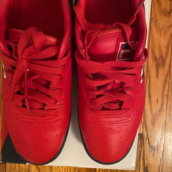 RED FILAS - Picture 1 of 4
